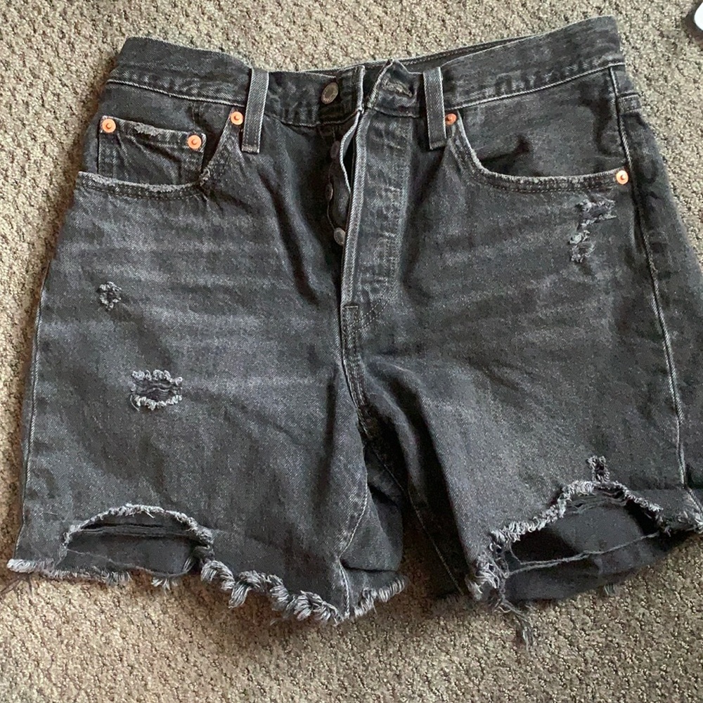 Levi’s Premium 501 Mid Thigh Shorts